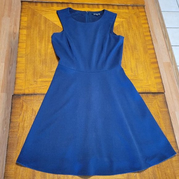 Gianni Bini Dresses & Skirts - Gianni Bini Blue Fit & Flare Dress